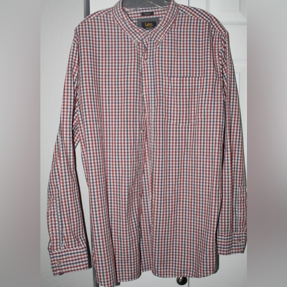 Lee Men's Checkered Button Down Shirt - Picture 1 of 6